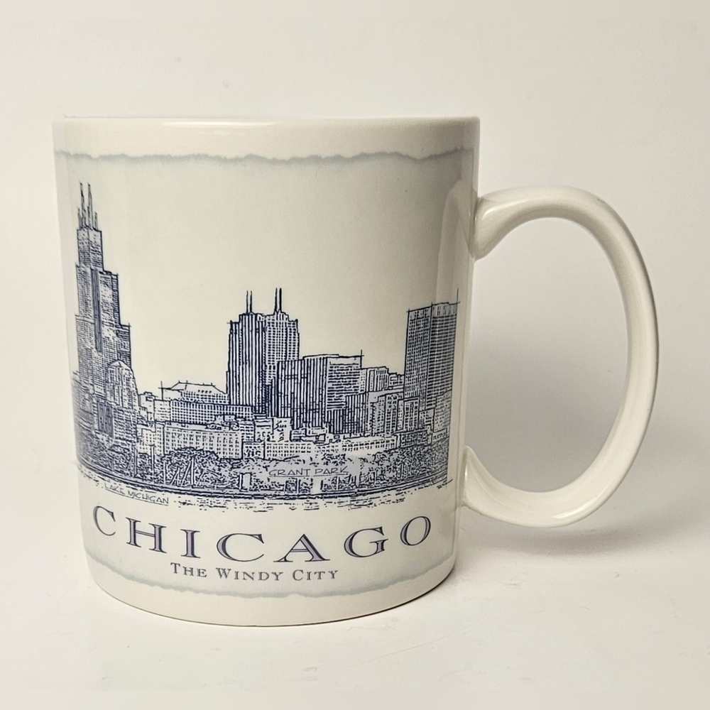 Starbucks Chicago Windy City Skyline Mug 18 oz Architecture Series Collector Cof